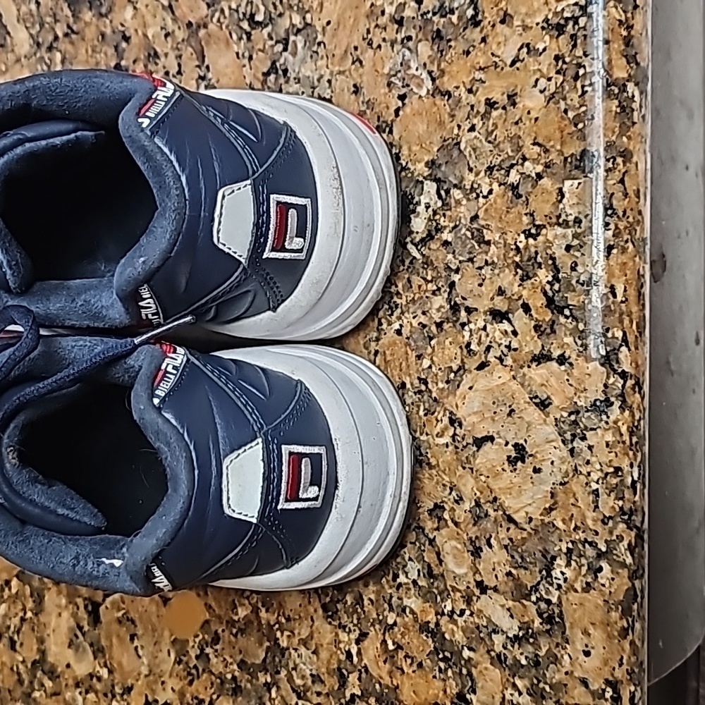 Fila - Picture 4 of 5